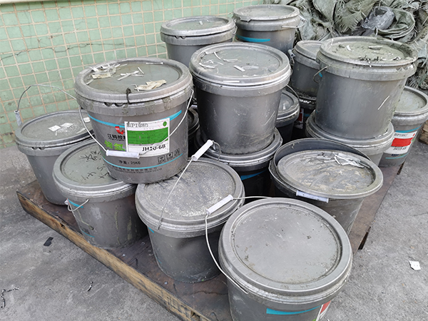 鈷酸鋰粉回收 珠?；厥这捤岱?能賣多少錢